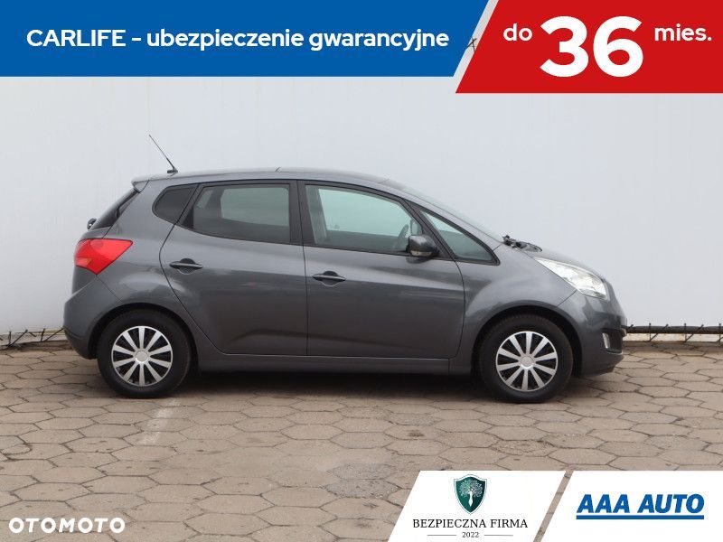 Kia Venga - 8