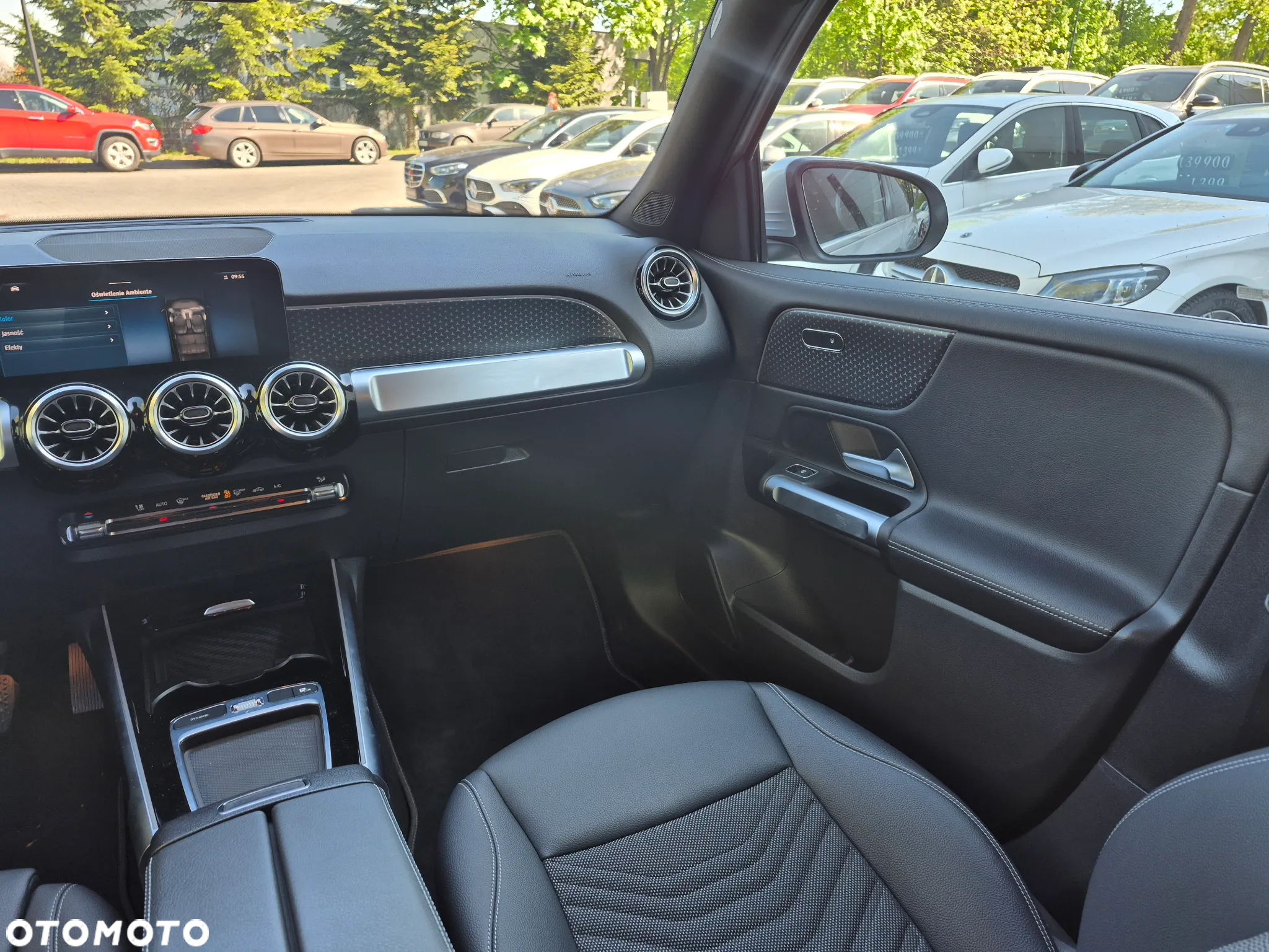 Mercedes-Benz GLB 200 Progressive 7G-DCT - 25