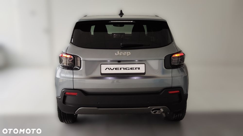 Jeep Avenger 1.2 T3 mHEV Altitude FWD eDCT6 - 5