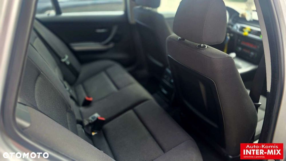 BMW Seria 3 - 34