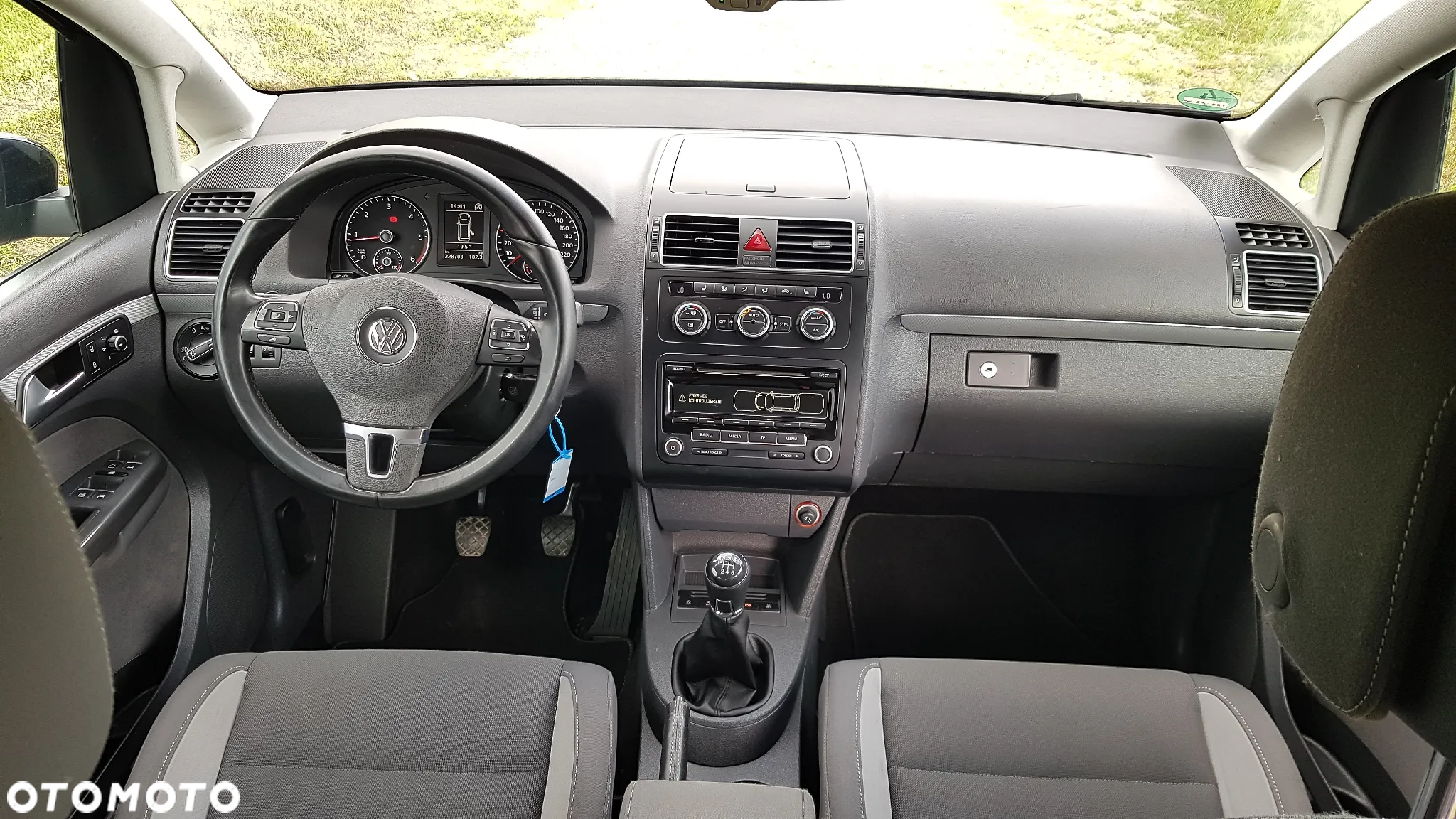 Volkswagen Touran 1.6 TDI DPF Life - 10