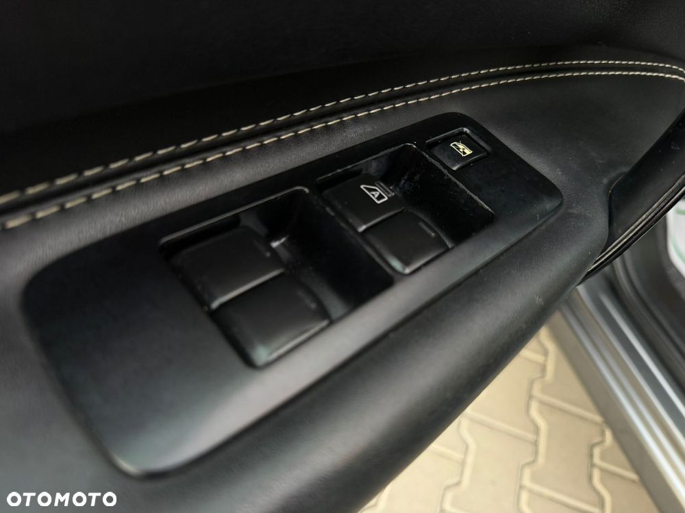 Nissan Qashqai 1.5 dCi N-Connecta - 21