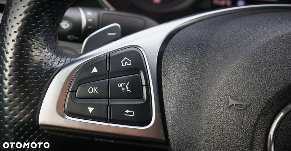 Mercedes-Benz GLC - 23