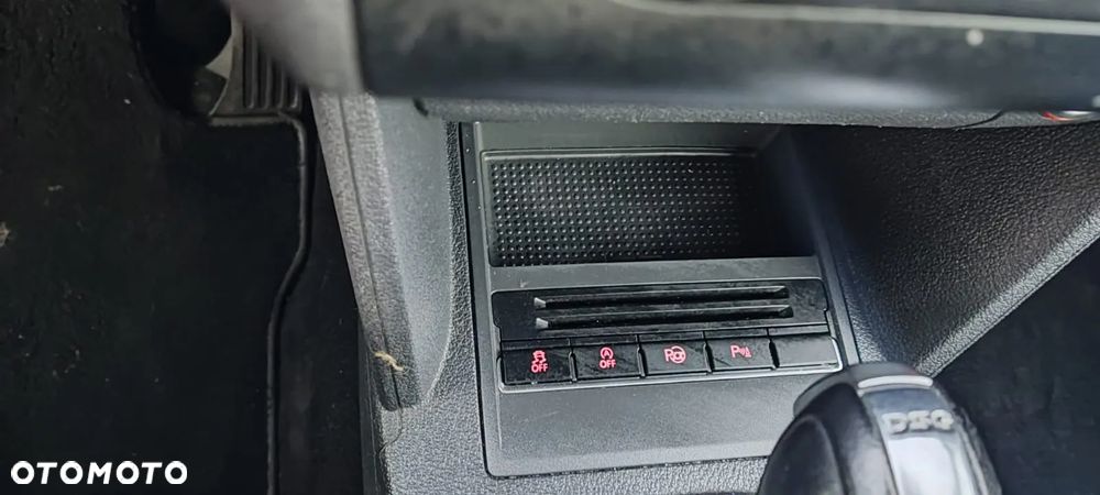 Volkswagen Touran 1.6 TDI DPF BlueMotion Technology DSG Life - 15