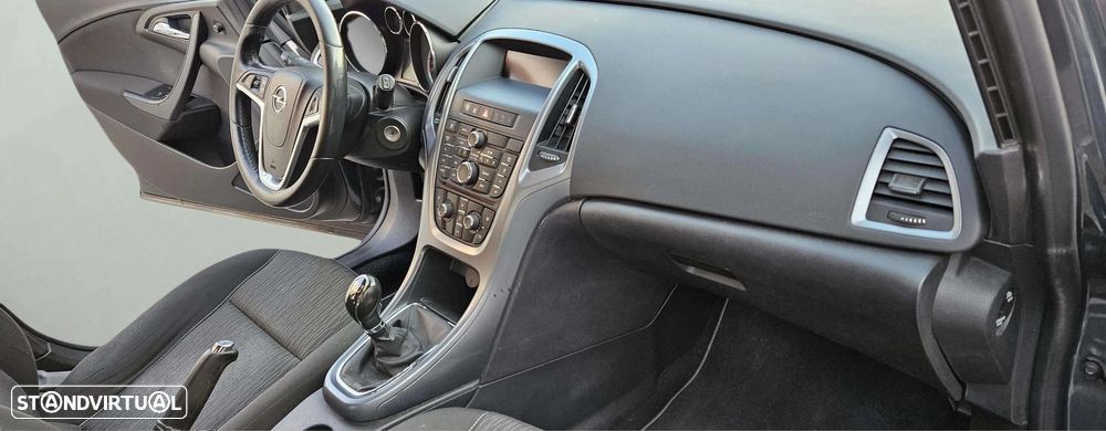 Opel Astra 1.3 CDTi Cosmo - 14