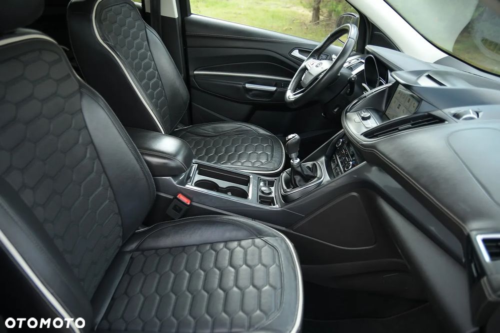 Ford Kuga 2.0 TDCi 2x4 Vignale - 18