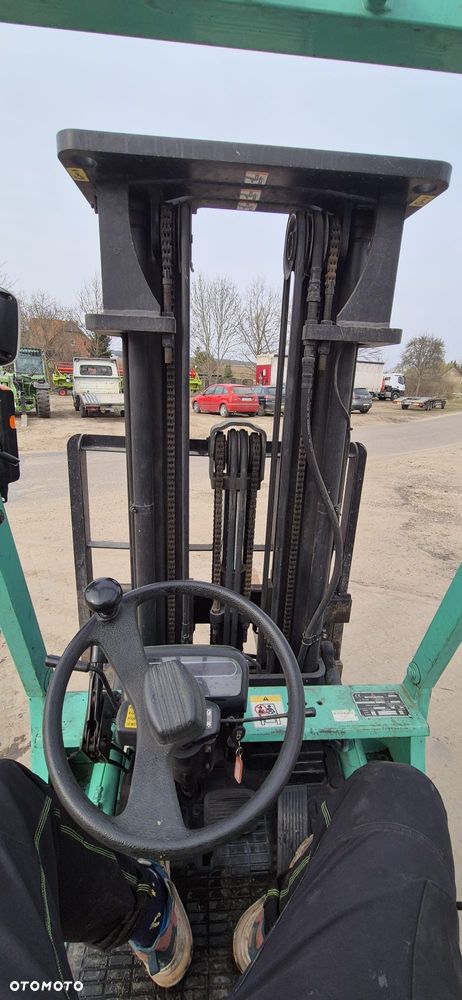 Mitsubishi EF25A - 5