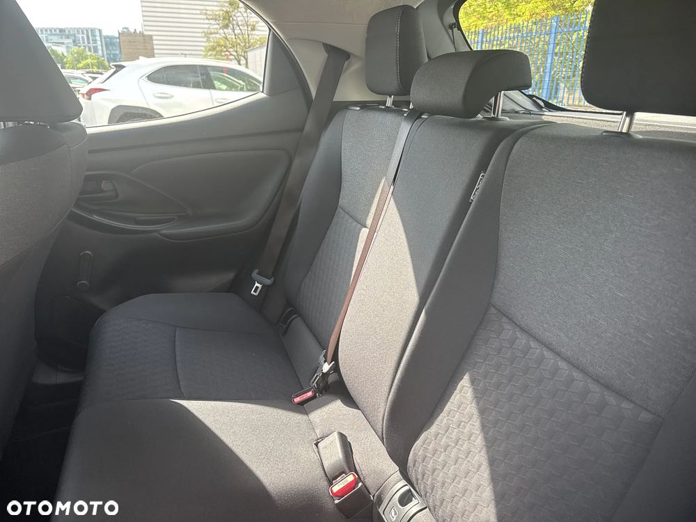 Toyota Yaris Hybrid 1.5 Comfort - 17