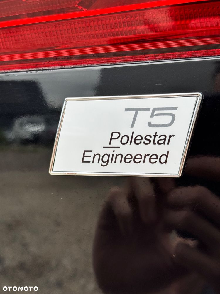 Volvo XC 60 T5 R-Design - 7