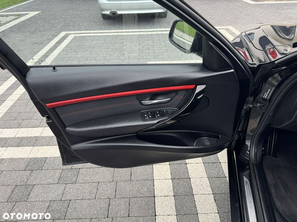 BMW Seria 3 318d Sport Line - 17