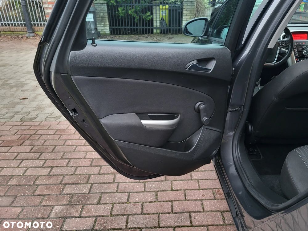 Opel Astra 1.4 Turbo - 23