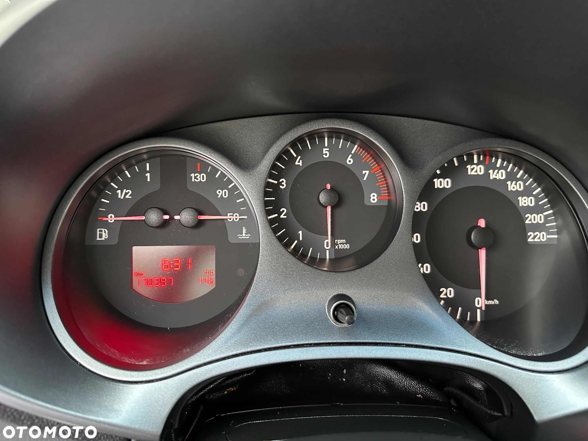 Seat Leon 1.6 Spirit Cool - 13