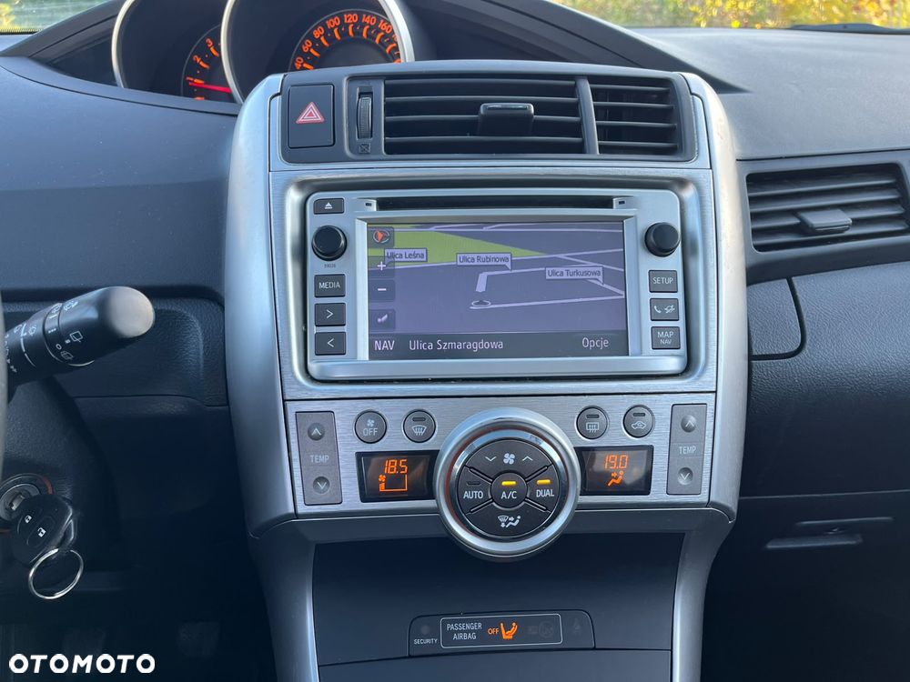 Toyota Verso 2.0 D-4D Sol - 11