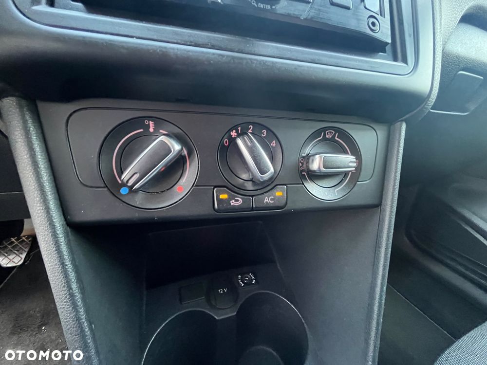 Volkswagen Polo - 17