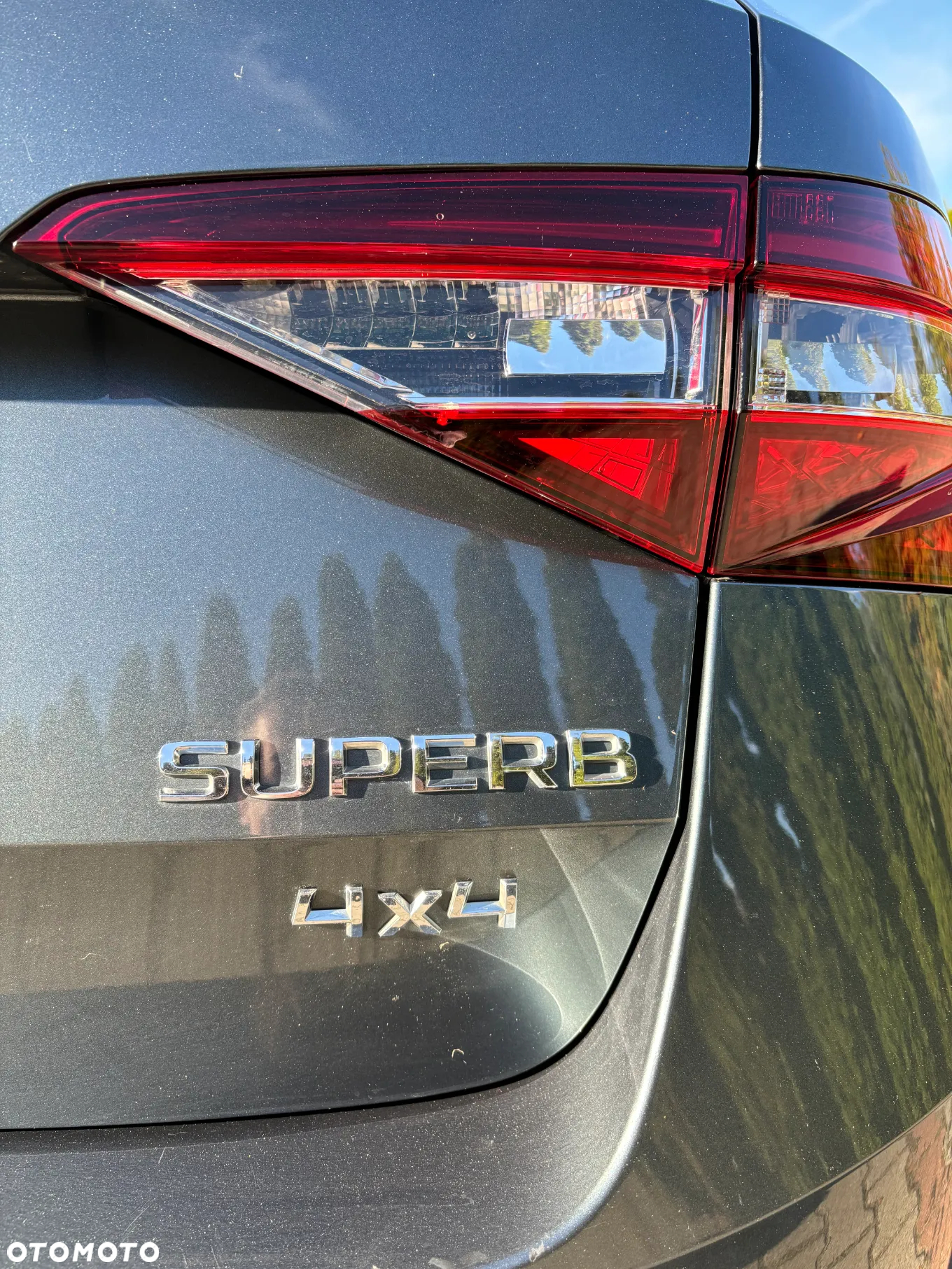 Skoda Superb 2.0 TDI 4x4 L&K DSG - 5