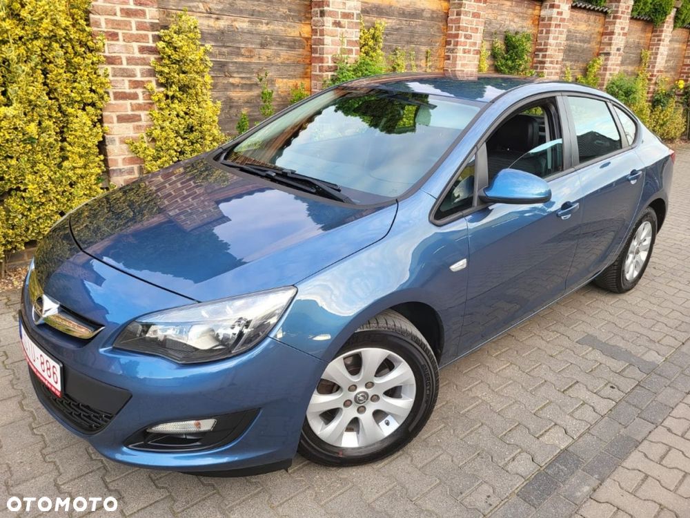 Opel Astra - 1