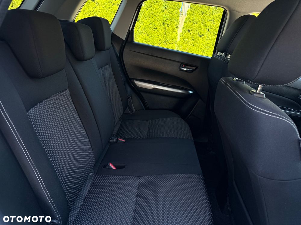 Suzuki Vitara 1.0 Boosterjet Premium 2WD - 21