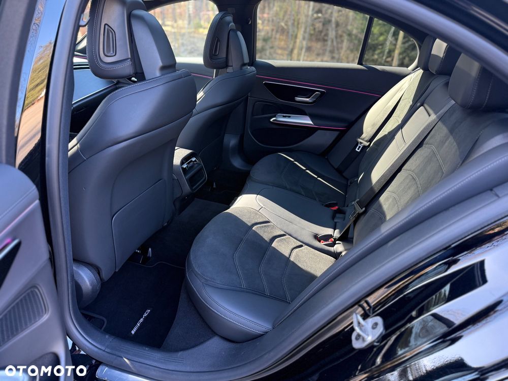 Mercedes-Benz Klasa E - 21