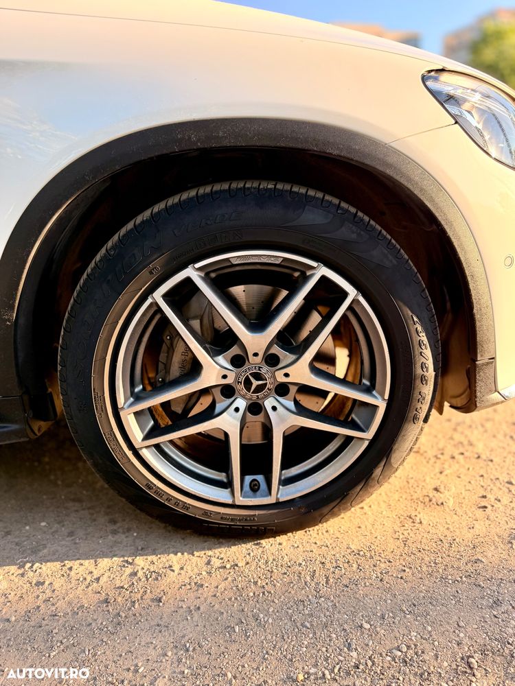 Mercedes-Benz GLC 250 4MATIC 9G-TRONIC AMG Line - 9