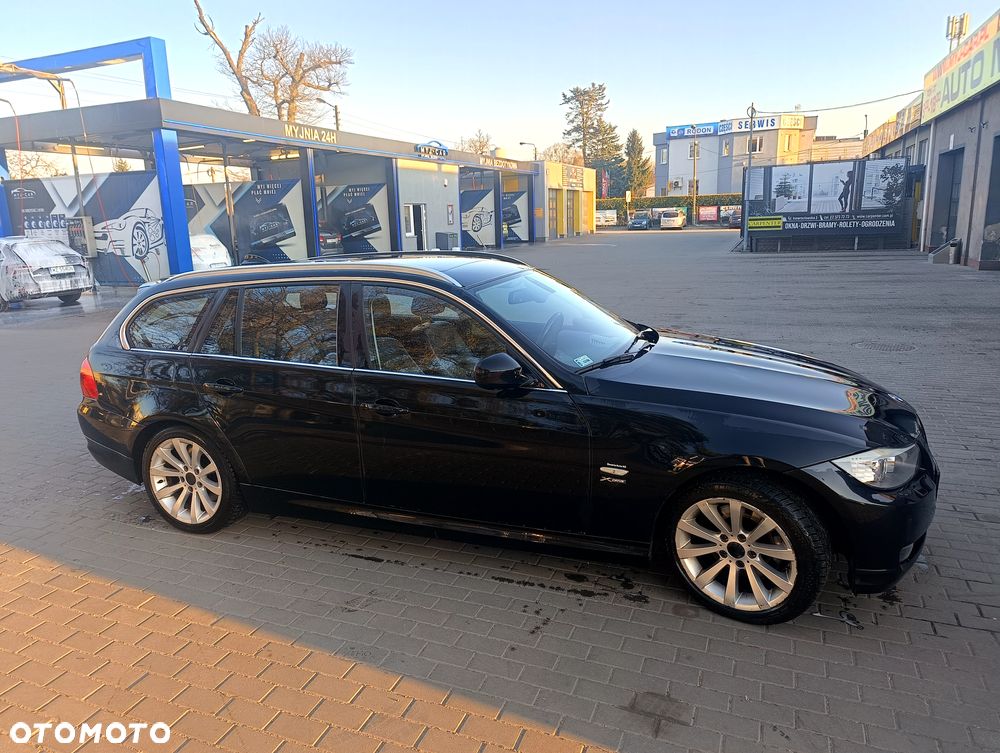 BMW Seria 3 325i xDrive - 2