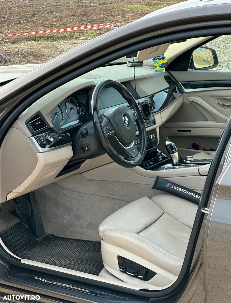 BMW Seria 5 520d - 7