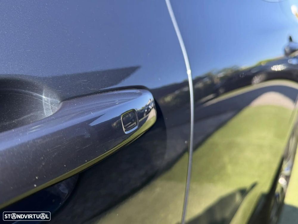 Volvo XC 60 2.0 B4 Plus Bright - 7