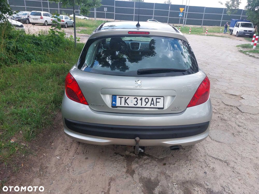 Peugeot 207 2009 photo 5