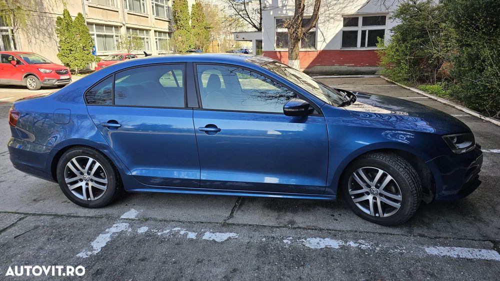 Volkswagen Jetta - 15