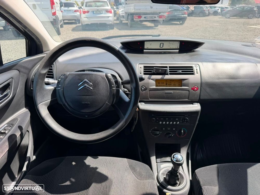 Citroën C4 1.6 HDi Attraction - 8