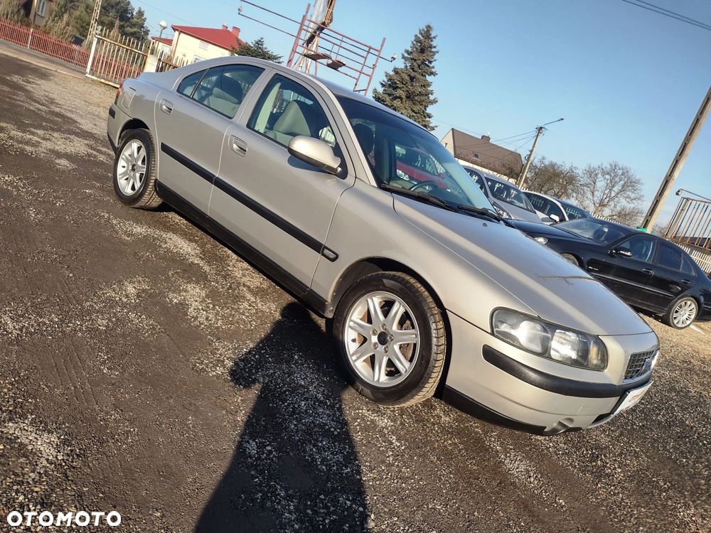 Volvo S60 2.4 Kinetic - 4