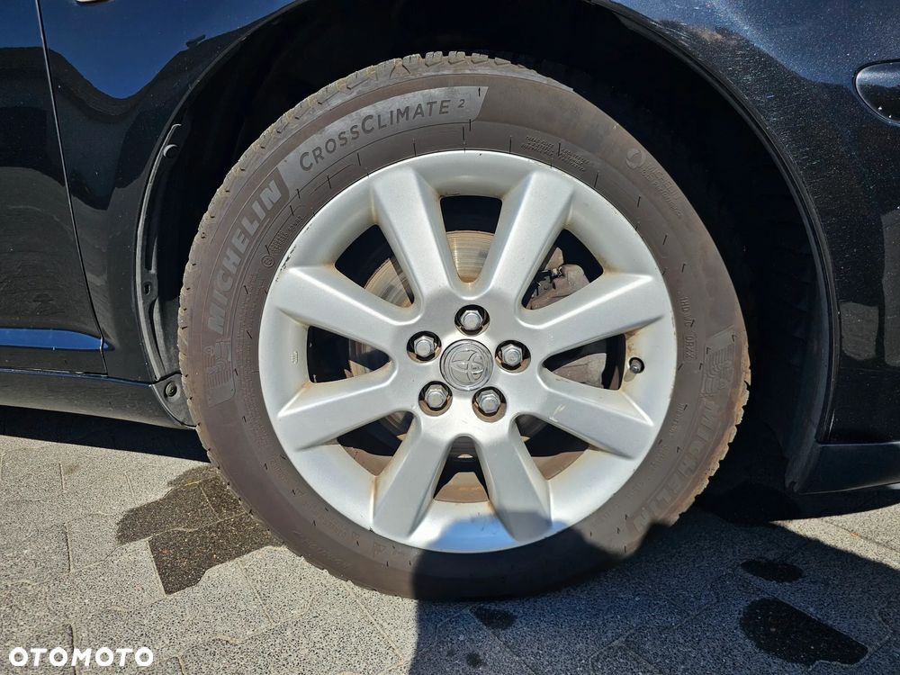Toyota Avensis 1.8 VVT-i Sol - 9