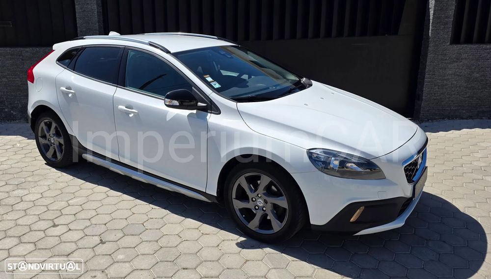 Volvo V40 Cross Country D2 Summum - 2