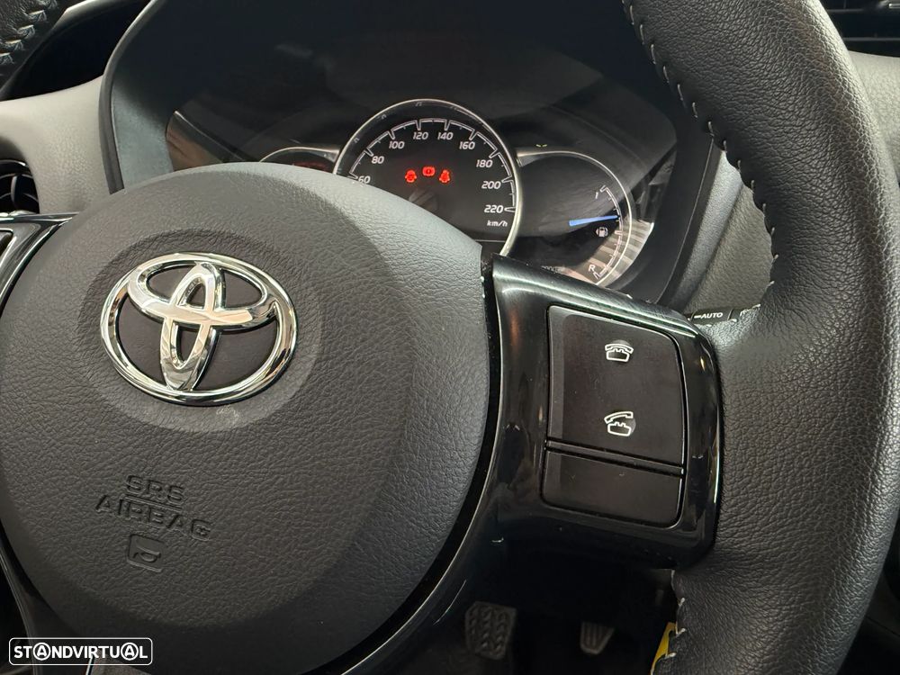 Toyota Yaris 1.0 VVT-i ACtive - 21
