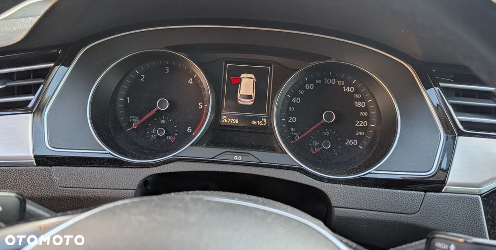 Volkswagen Passat 2.0 TDI BMT Highline DSG - 9