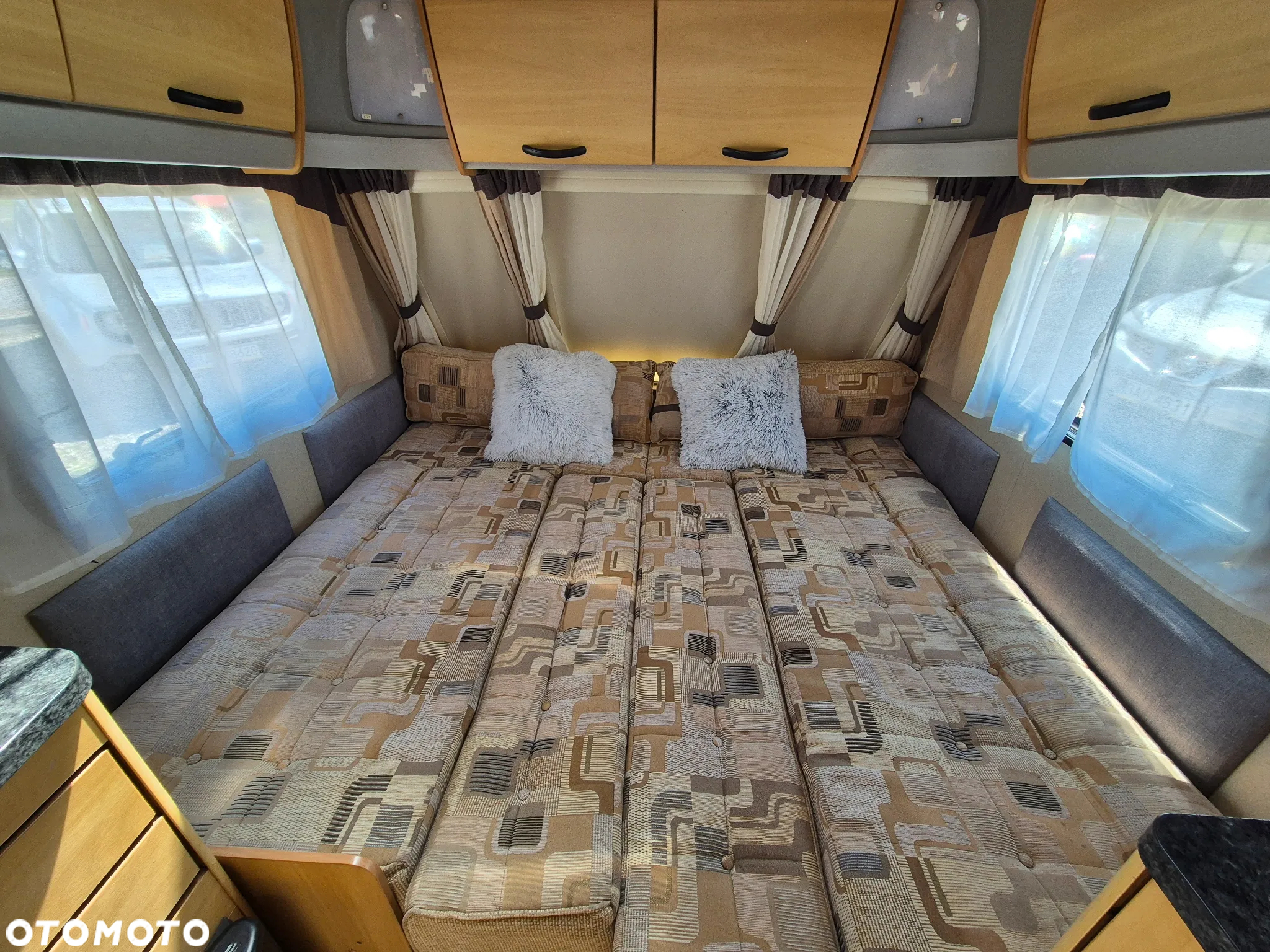 SWIFT STERLING EUROPA 520 - 37