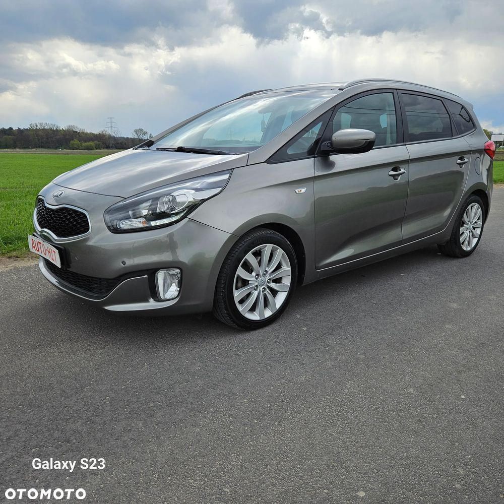 Kia Carens 1.7 CRDi 141 Dream Team Edition - 2