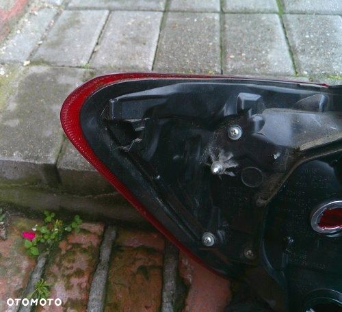 TOYOTA YARIS 3 III LIFT 14-17 PRAWA TYLNA LAMPA ORYGINAŁ - 4