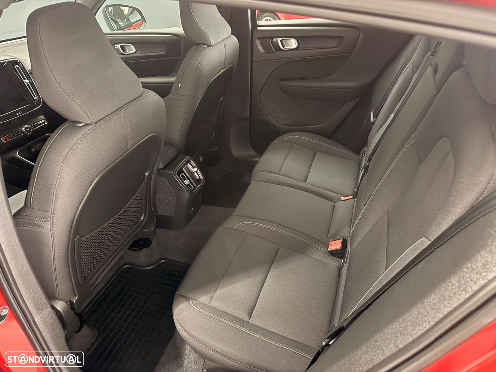 Volvo C40 Recharge Single Motor Plus - 28