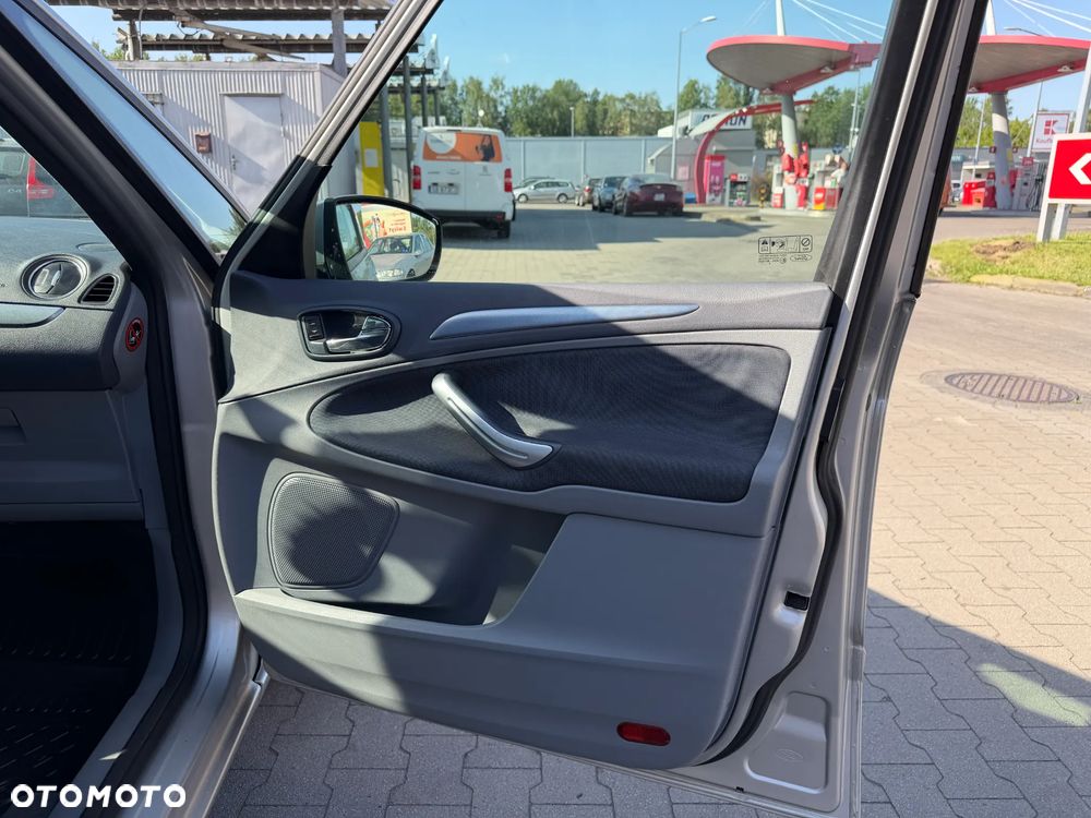 Ford S-Max 1.8 TDCi Ambiente - 21