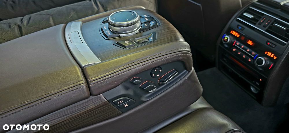BMW Seria 7 740d xDrive - 10