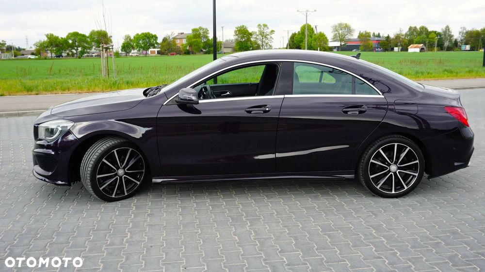 Mercedes-Benz CLA 180 AMG Line - 10