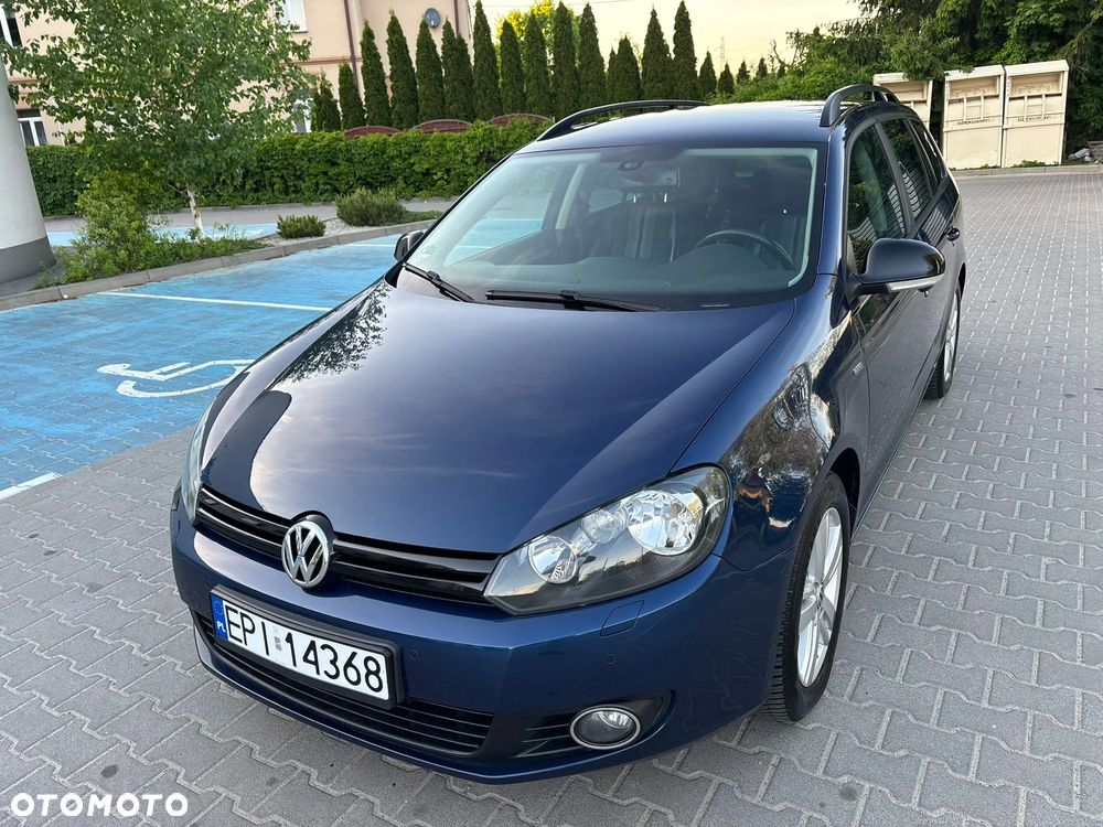 Volkswagen Golf - 1