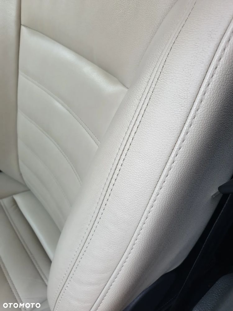 Ford Kuga 2.0 TDCi 4x4 Individual - 9