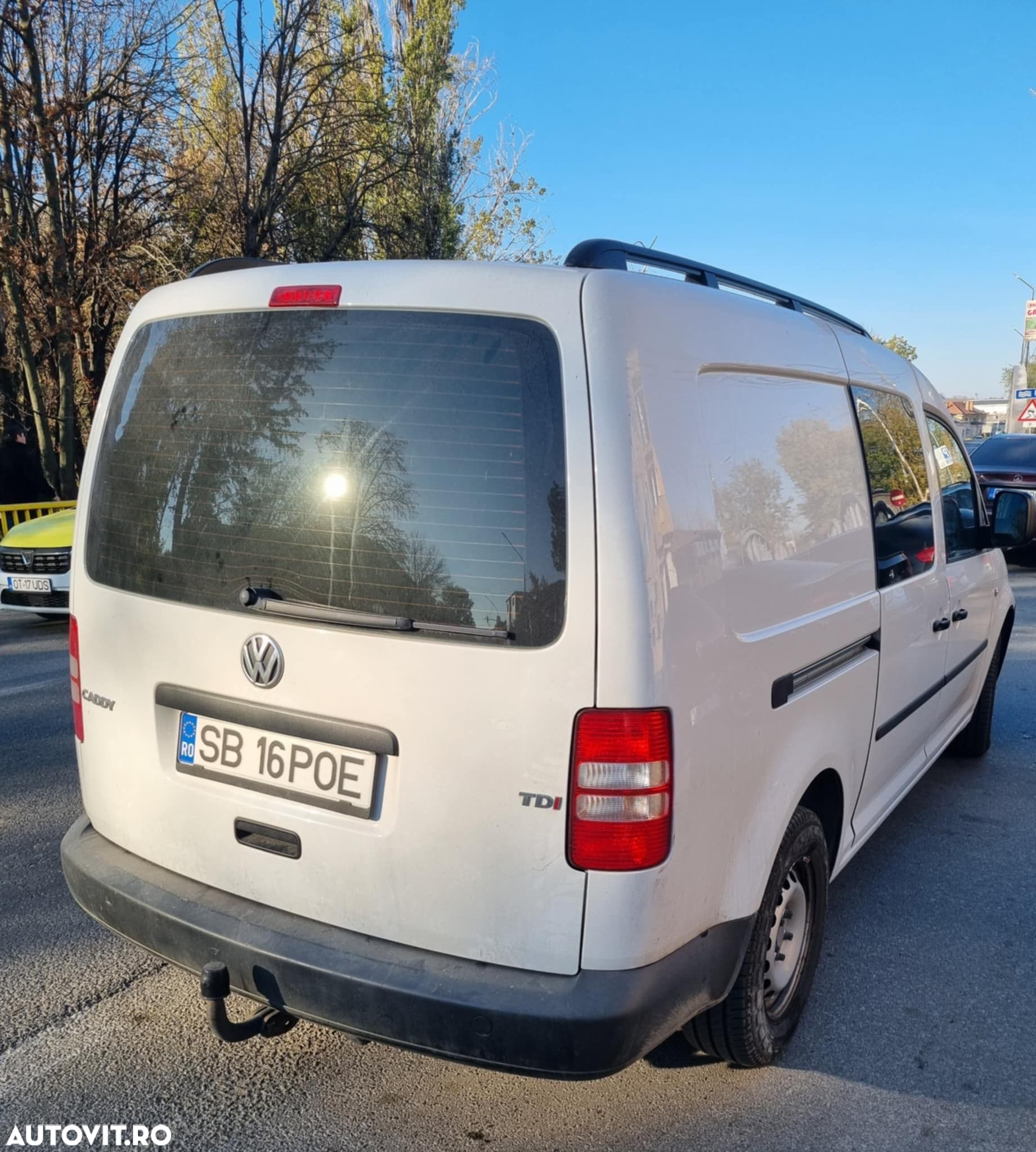 Volkswagen Caddy Maxi - 5