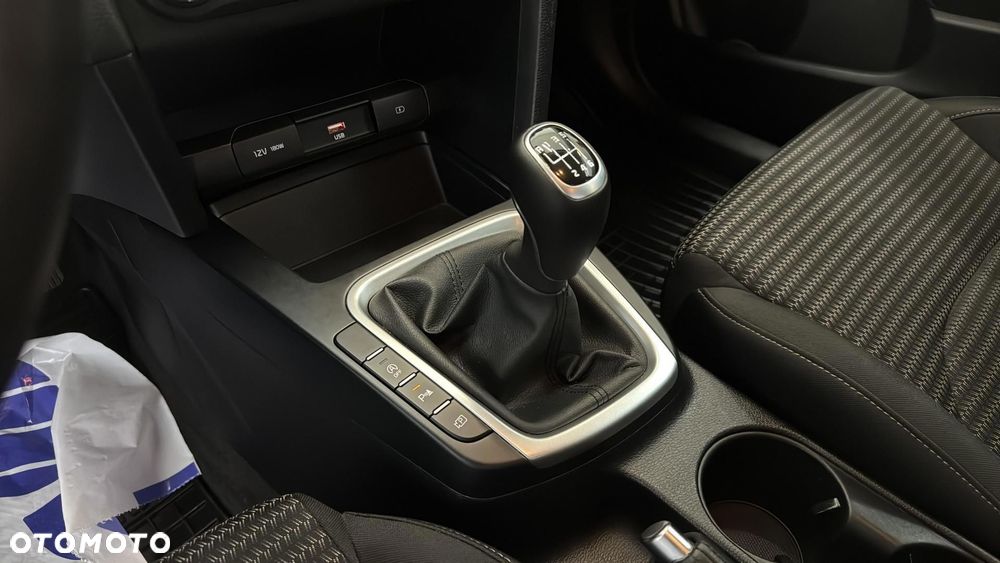 Kia Ceed 1.5 T-GDI M - 15