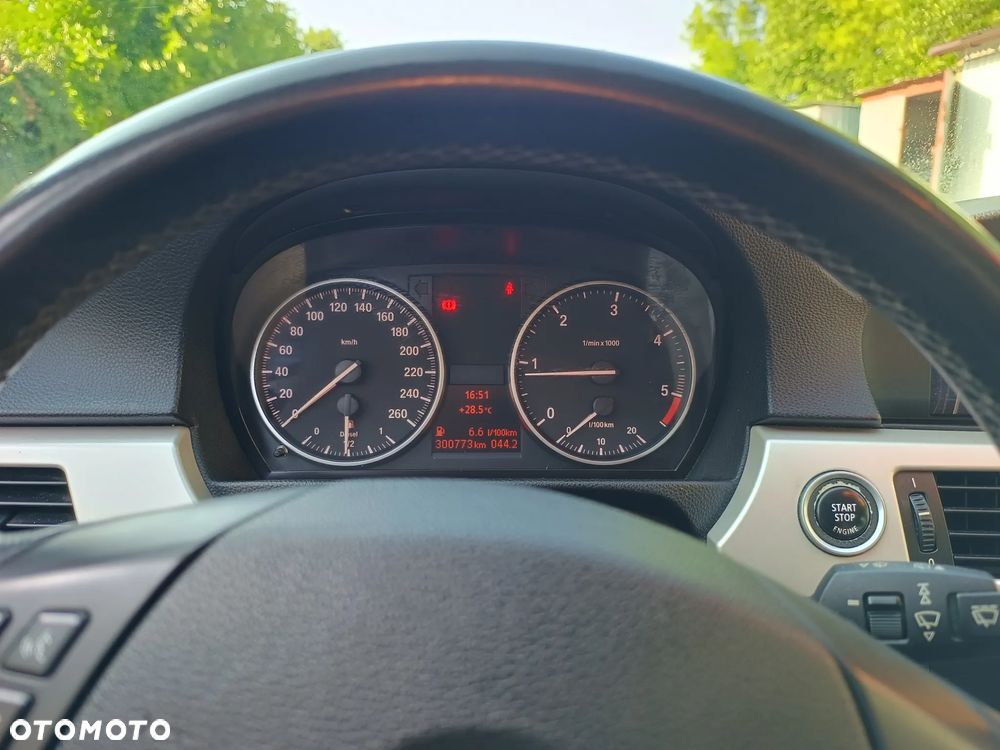 BMW Seria 3 316d - 15