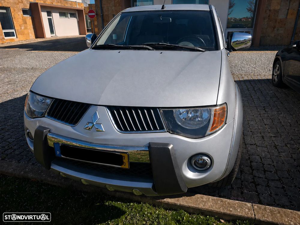 Mitsubishi L200 2.5 DI-D CD Invite AC+ABS - 1