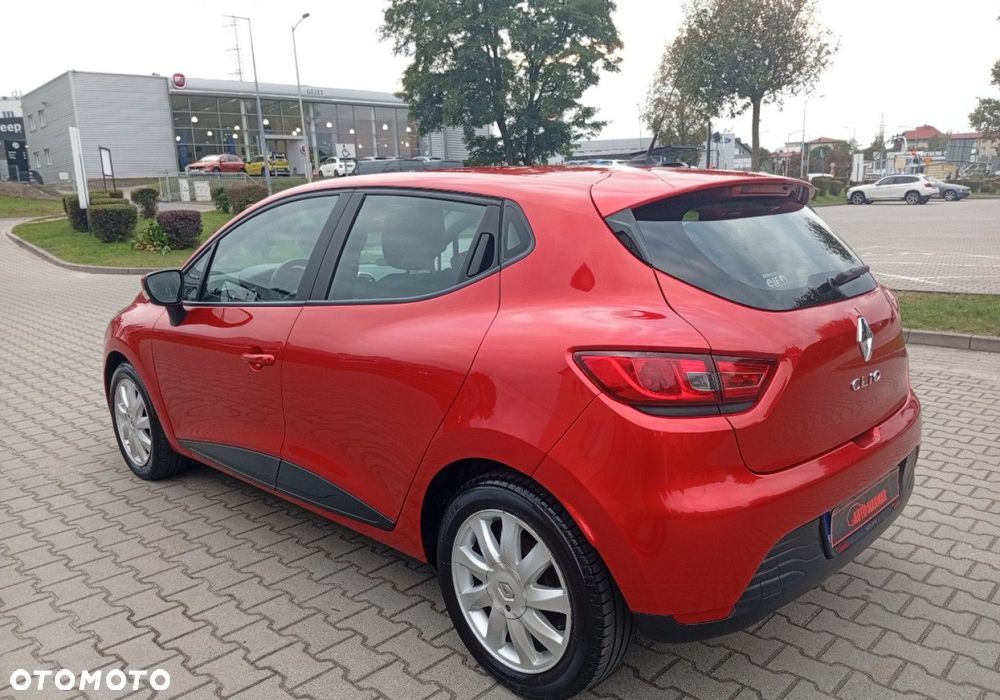 Renault Clio - 10