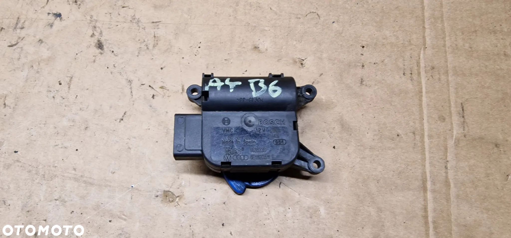 Silniczek klap nagrzewnicy Audi A4 B6 8E1820511E 0132801304 - 1