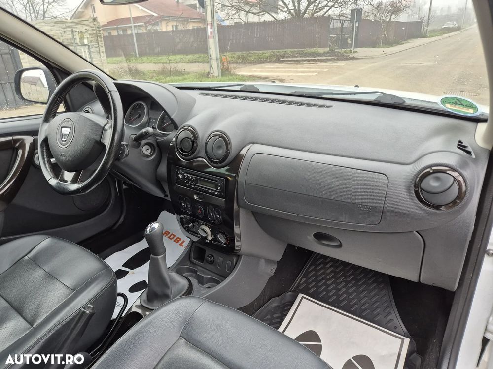 Dacia Duster 1.6 16V 4x2 Laureate - 10